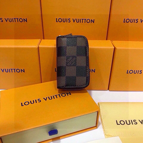 ブランドキーホルダー角部分ディテール